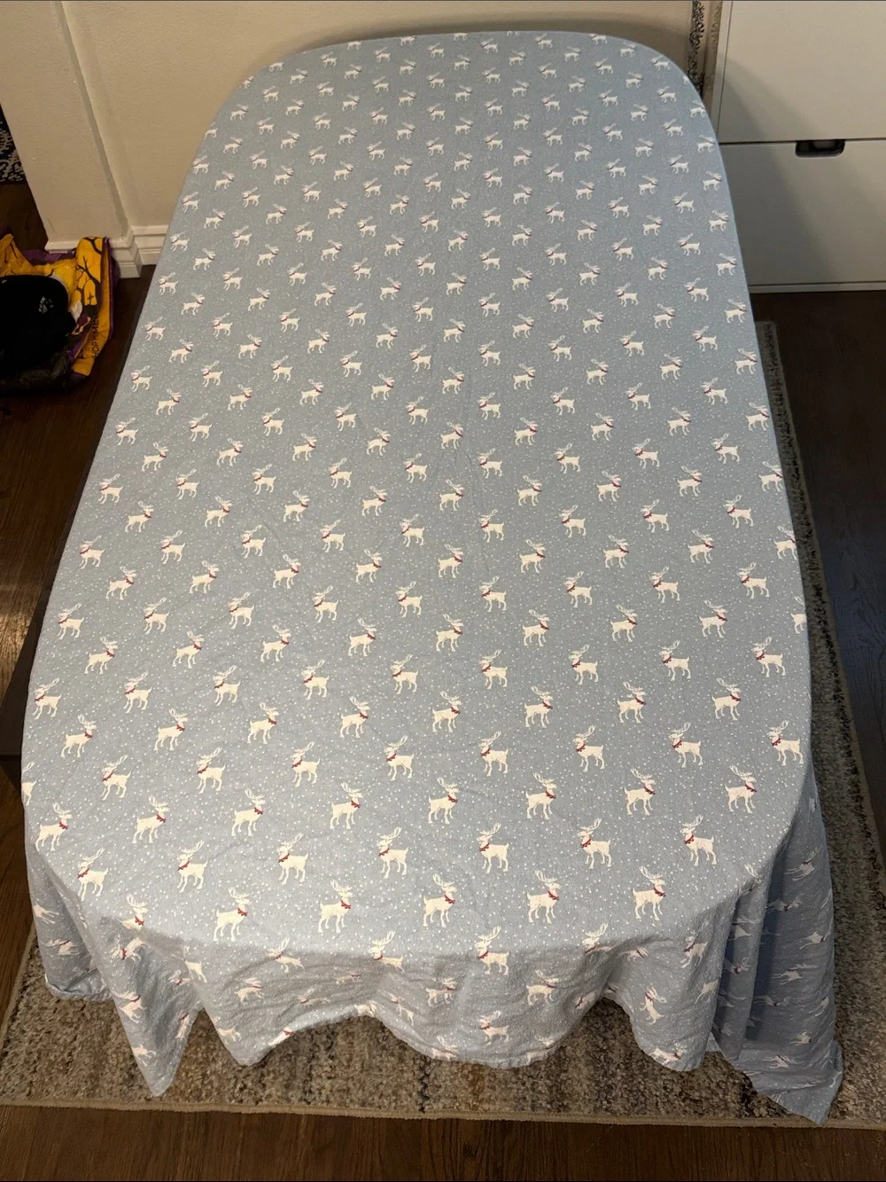 Wondershop Light Blue Reindeer Print 3-Piece Flannel Sheet Set